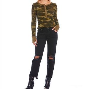 NWT Free People Mid Rise Distressed Raw Hem Jeans